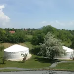 Cort de lux Jurta *