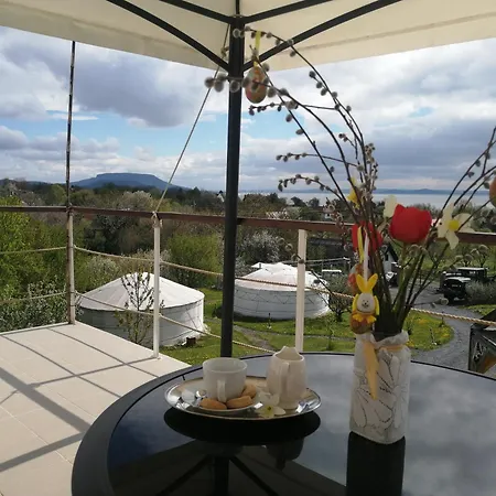 Luxury tent Jurta
