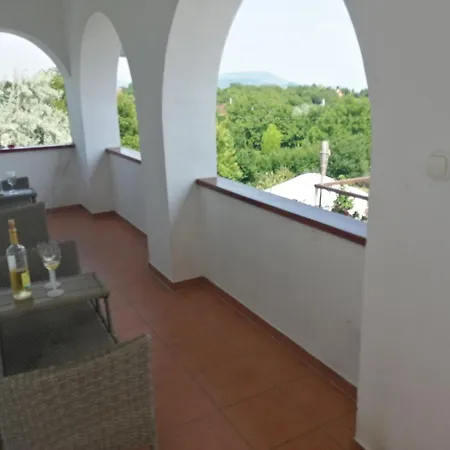 Luxury tent Jurta Balatongyorok