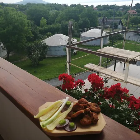 Jurta Balatongyörök