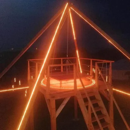 Campo de lujo Jurta Balatongyörök