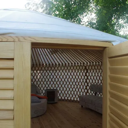 Jurta Balatongyörök