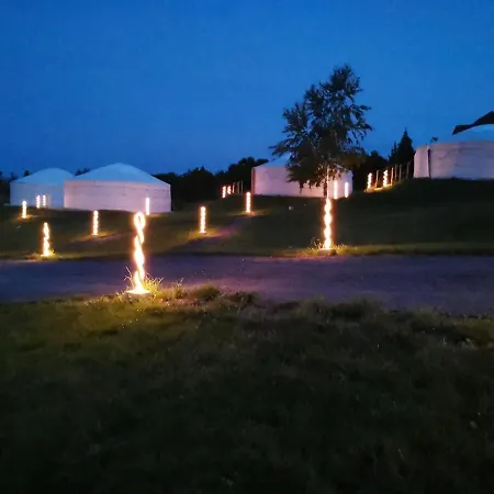 Campo de lujo Jurta *