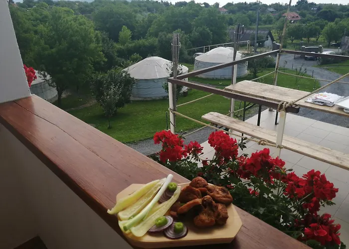 Jurta Balatongyörök